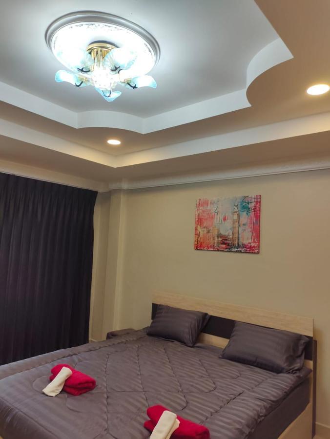 Highwood Mansion Bed & Breakfast Pattaya Bagian luar foto