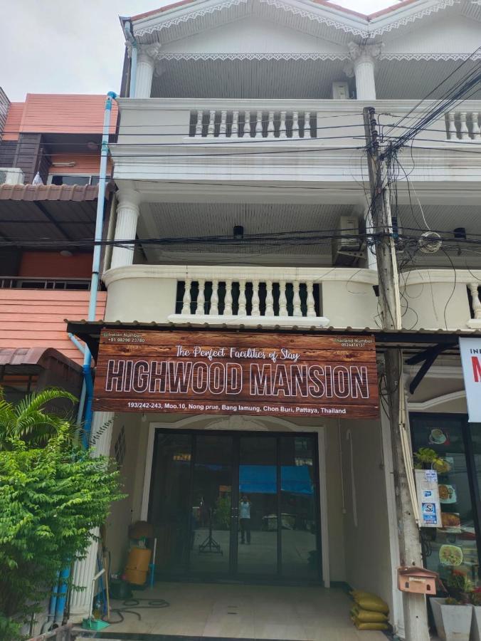 Highwood Mansion Bed & Breakfast Pattaya Bagian luar foto