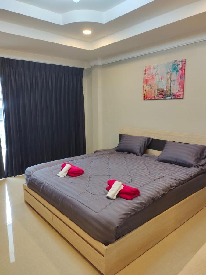 Highwood Mansion Bed & Breakfast Pattaya Bagian luar foto